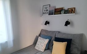Liliom Apartment With Free Parking Space